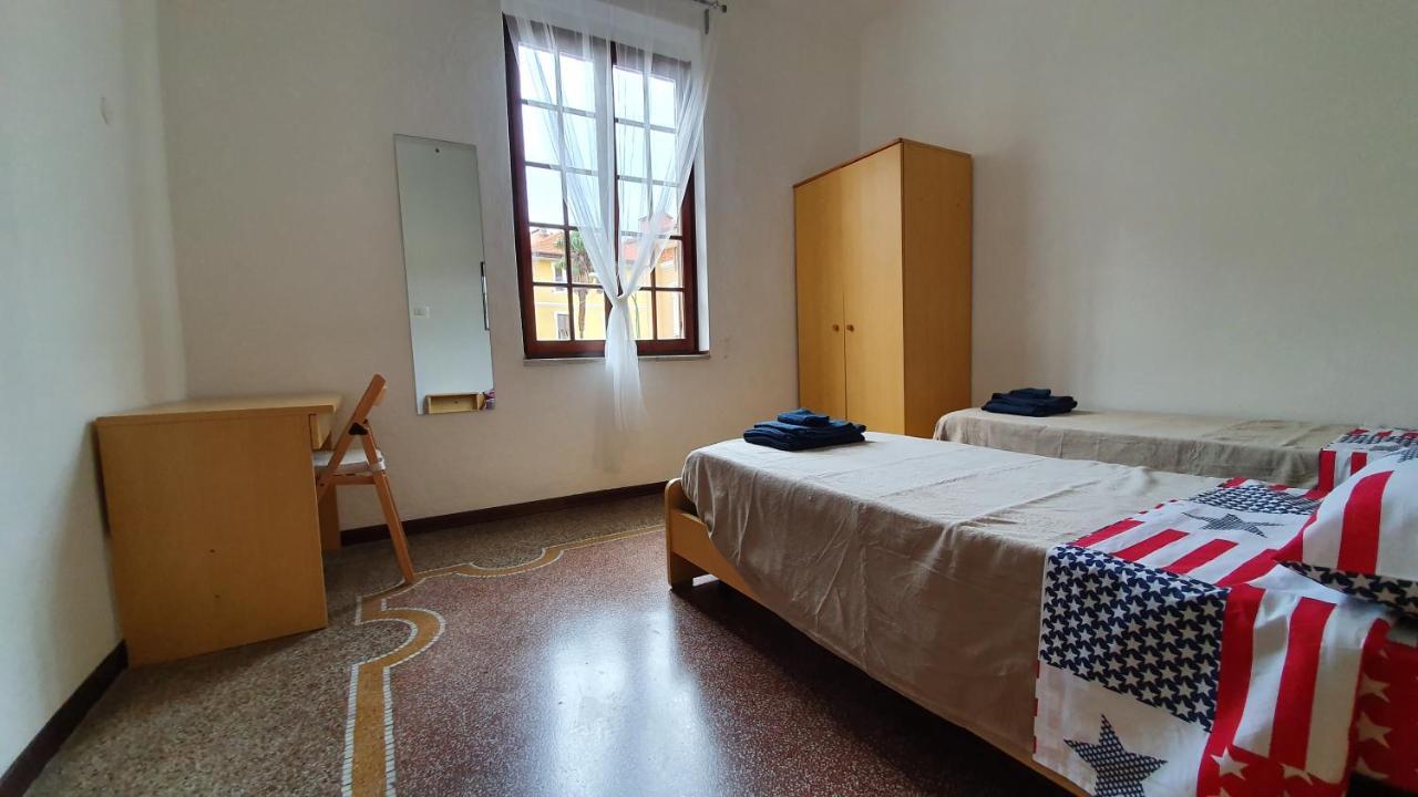 Апартаменты Casa Indipendente A 200 Metri Dal Mare Варацце Экстерьер фото